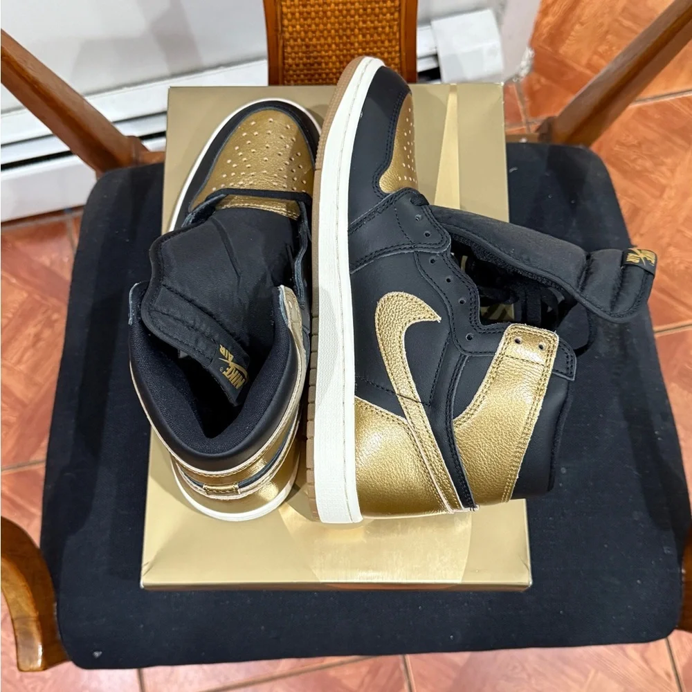 NEW Jordan Black and Gold High-Top Sneakers - Picture 4 of 11